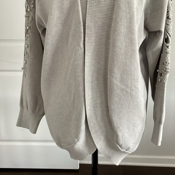 Ember Cardigan Sweater Women Size L Gray Lace Beads Embellished Open Front NWT - Picture 8 of 14